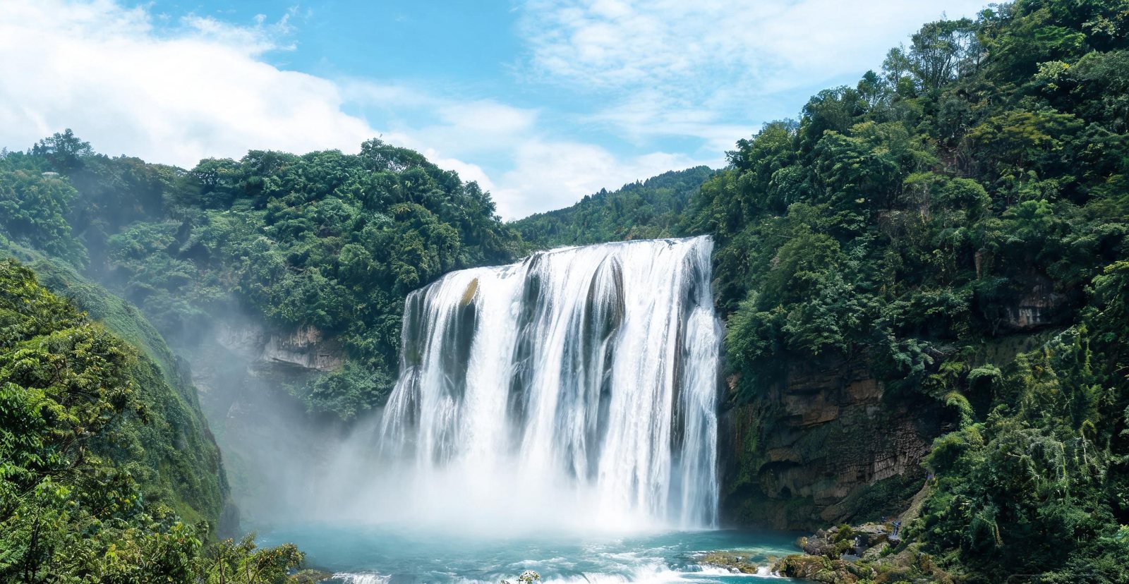 Huangguoshu Falls in Guizhou